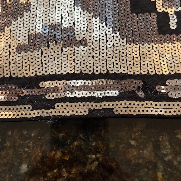 EXPRESS Sequin Skirt! Black geometric pattern - Picture 7 of 7